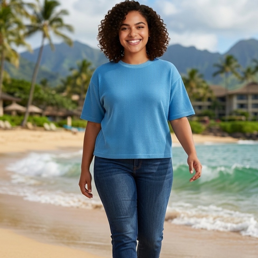 NWT Reebok Women’s Blue Ribbed Short Sleeve Box Crop Top  Oversized - Size Small